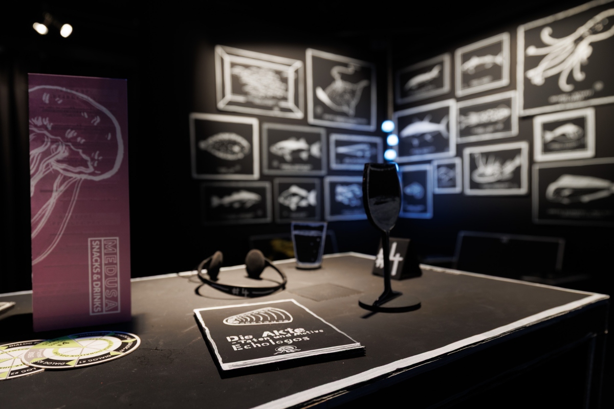 Tell Me About It - Medusabar