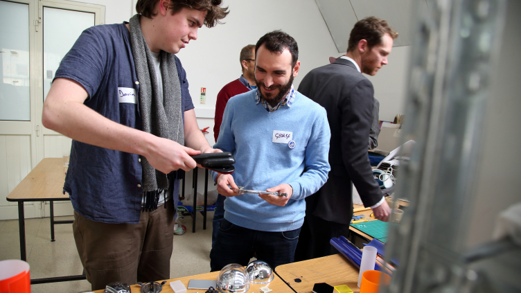 Day #1 Extrapolation Factory workshop as part of Presents of the Future -